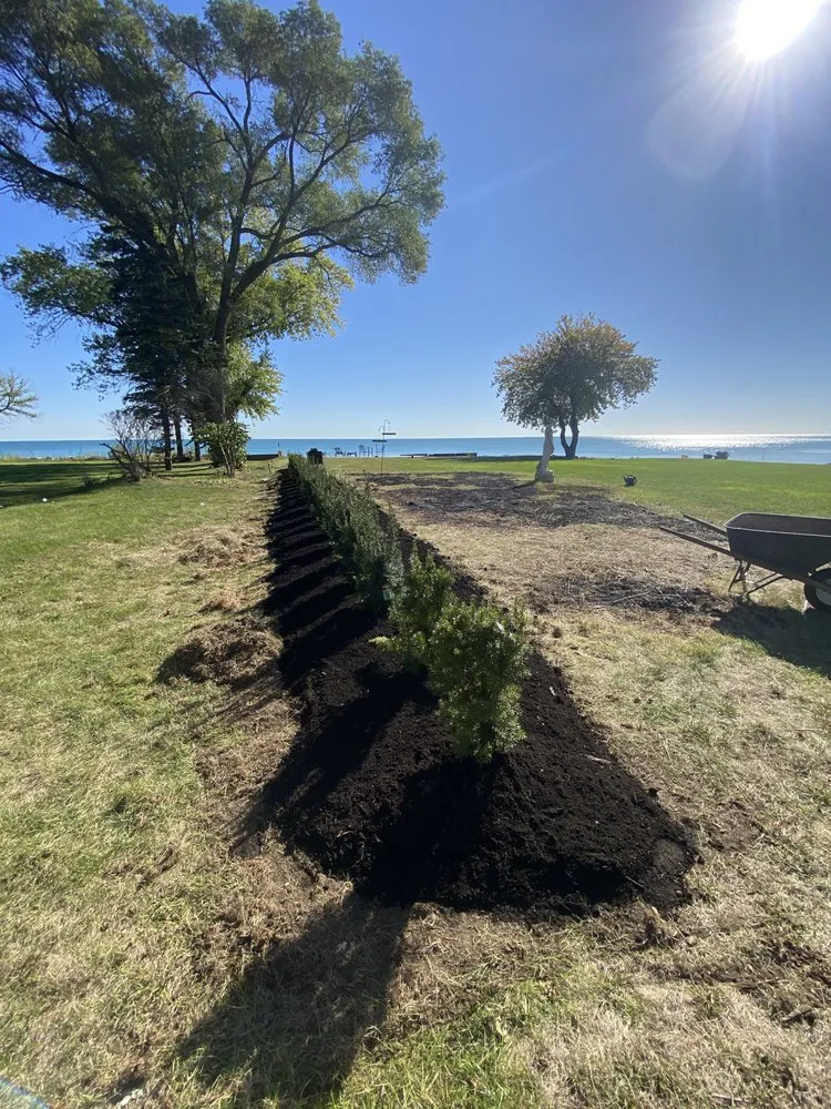 Top-rated outdoor landscaping in Highwood, IL - Alonso & Sons Landscaping