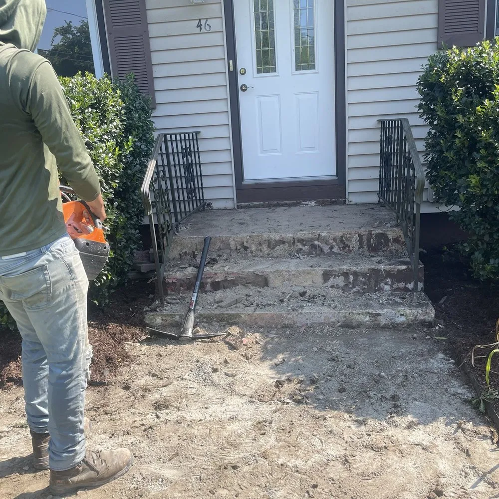 Professional lawn mowing service in Middletown, NY - Alonso Landscaping and Construction