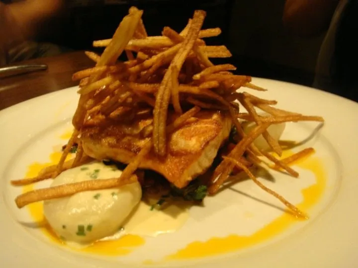 Professional yard cleanup service in White Plains, NY - Alonzo Landscaping