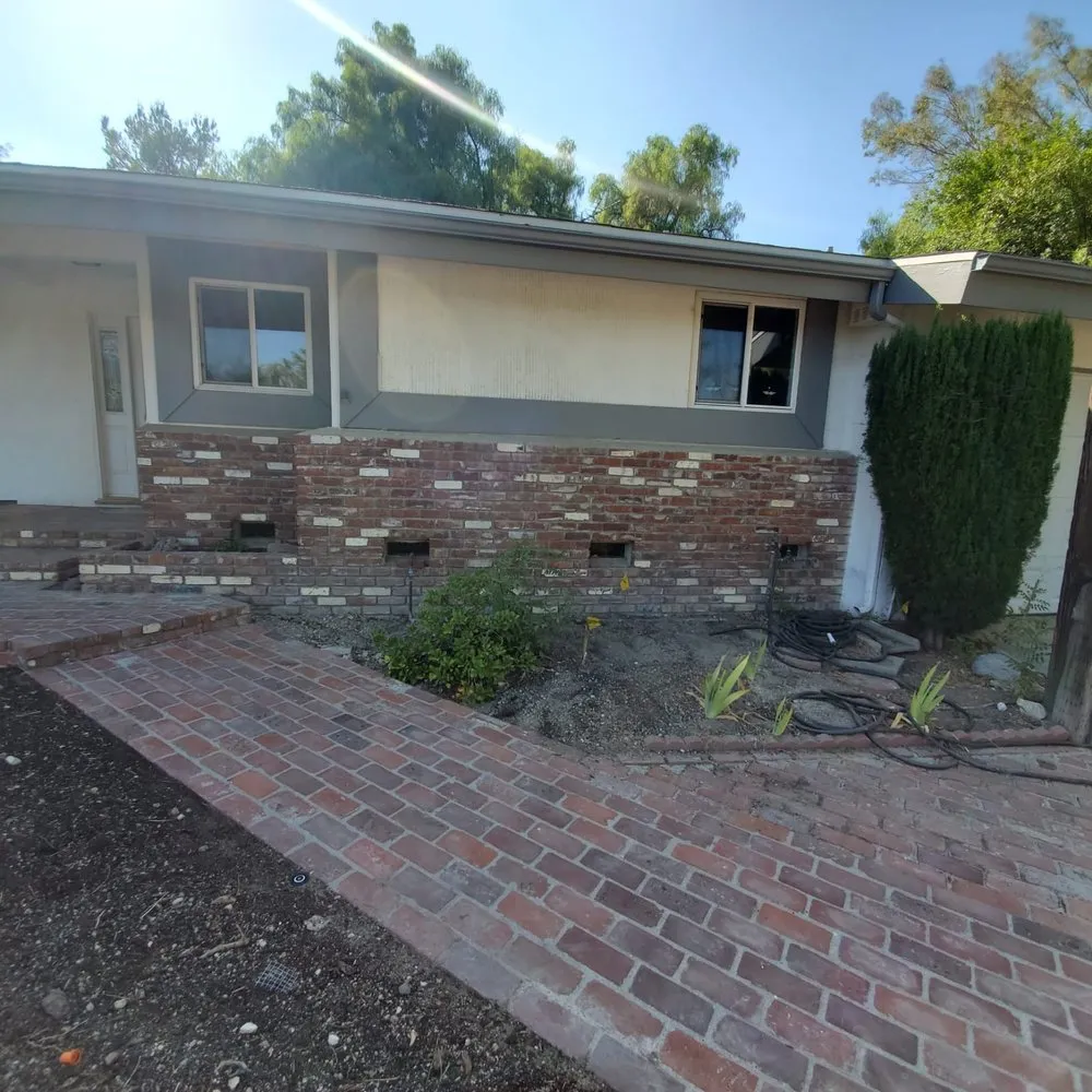 Custom yard maintenance for outdoor upgrades in Los Angeles, CA by Alonzo’s landscape