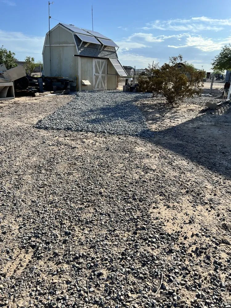 Local yard cleanup service experts serving Eloy, AZ - Alonzos Landscaping