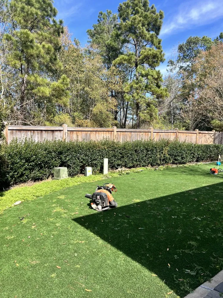 Custom yard maintenance for year-round maintenance in Houston, TX by Alot Moore Landscaping