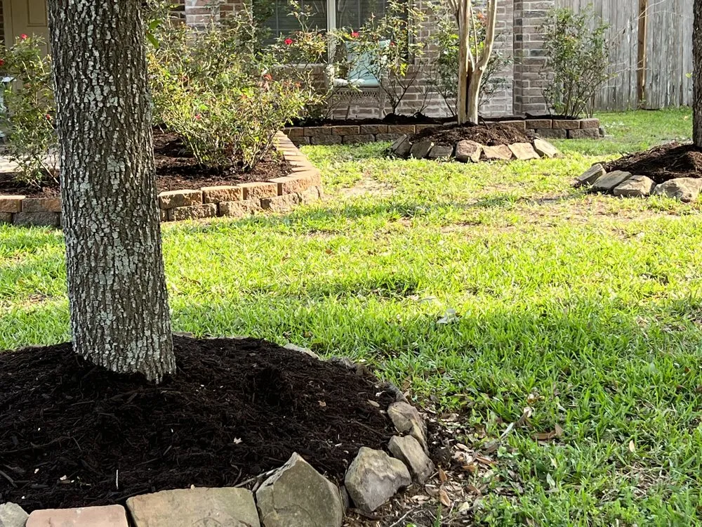 Trusted residential landscaping with custom design across Houston, TX - Alot Moore Landscaping