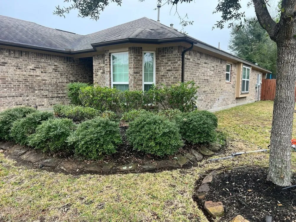 Expert outdoor landscaping in Houston, TX - Alot Moore Landscaping