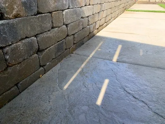 ALOV Landscaping Logo