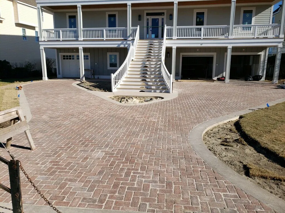 Reliable yard maintenance for beautiful yards in Kitty Hawk, NC by Alpha Advantage