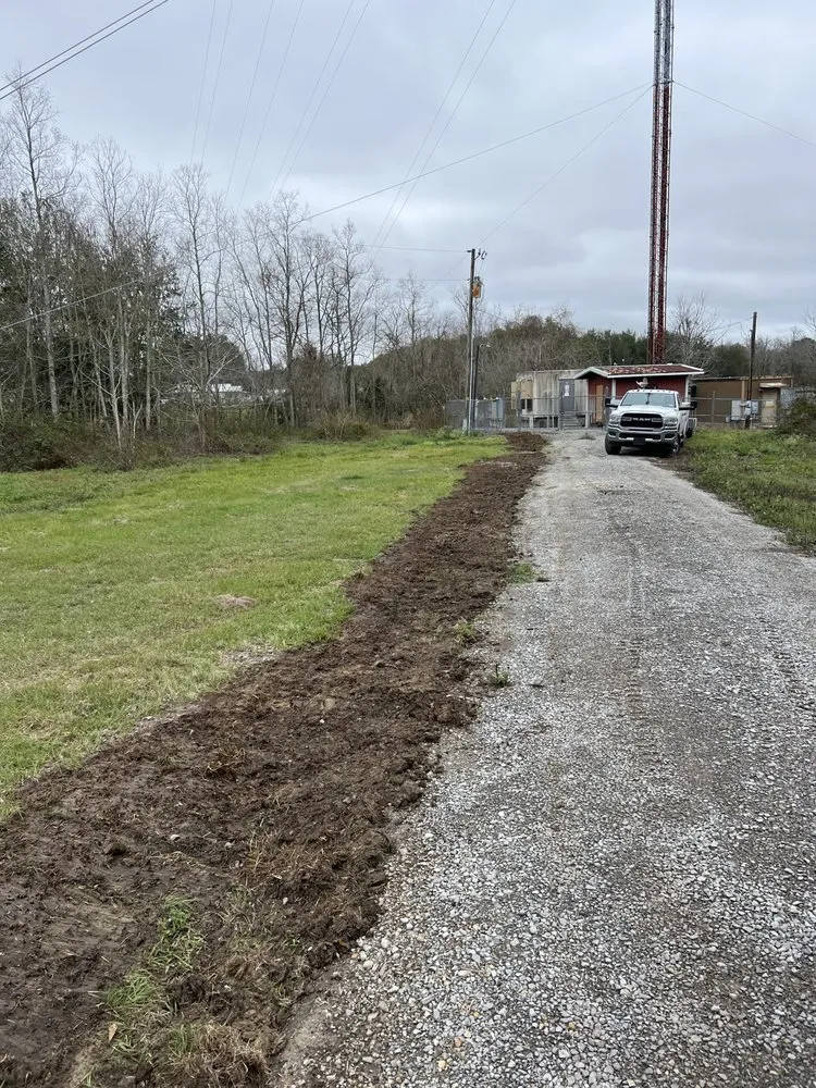 Reliable lawn care service for year-round maintenance across Slidell, LA - Alpha Excavating