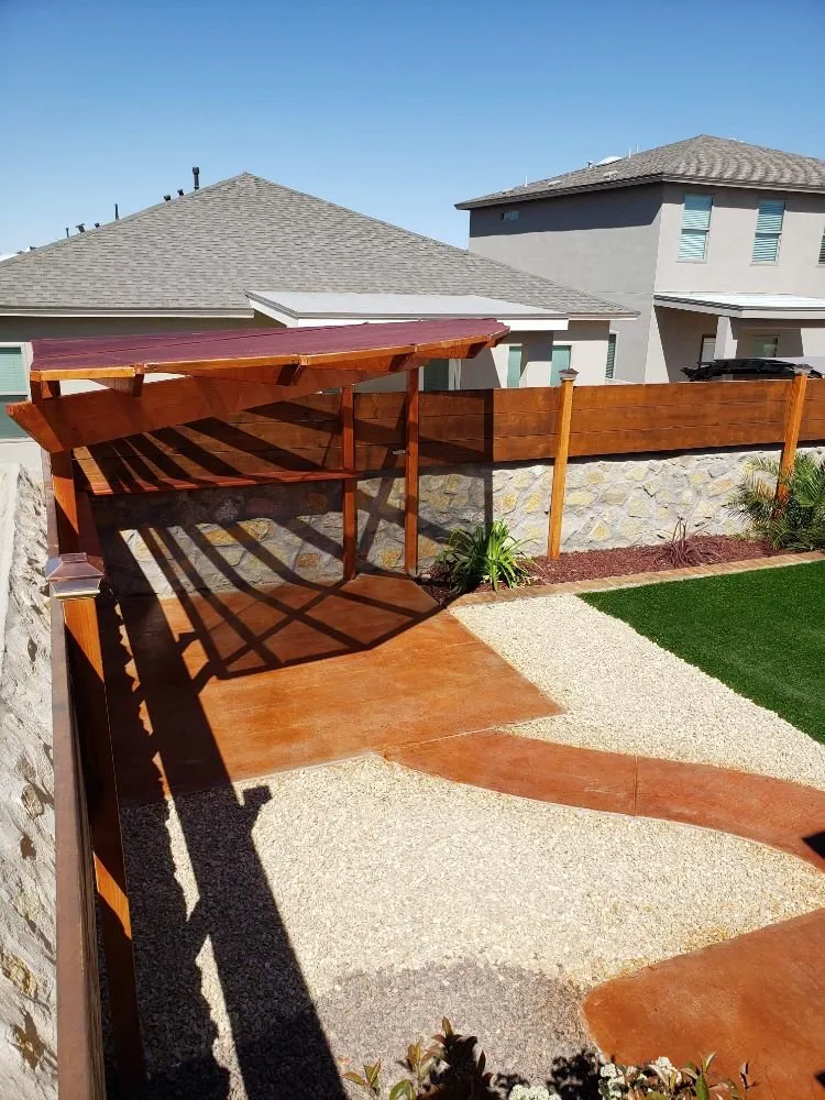 Top-rated yard cleanup service in El Paso, TX by Alpha Innovations Construction & Remodeling