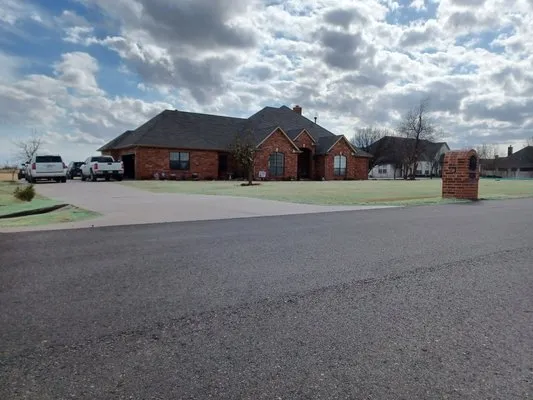 Alpha Lawn Care Logo