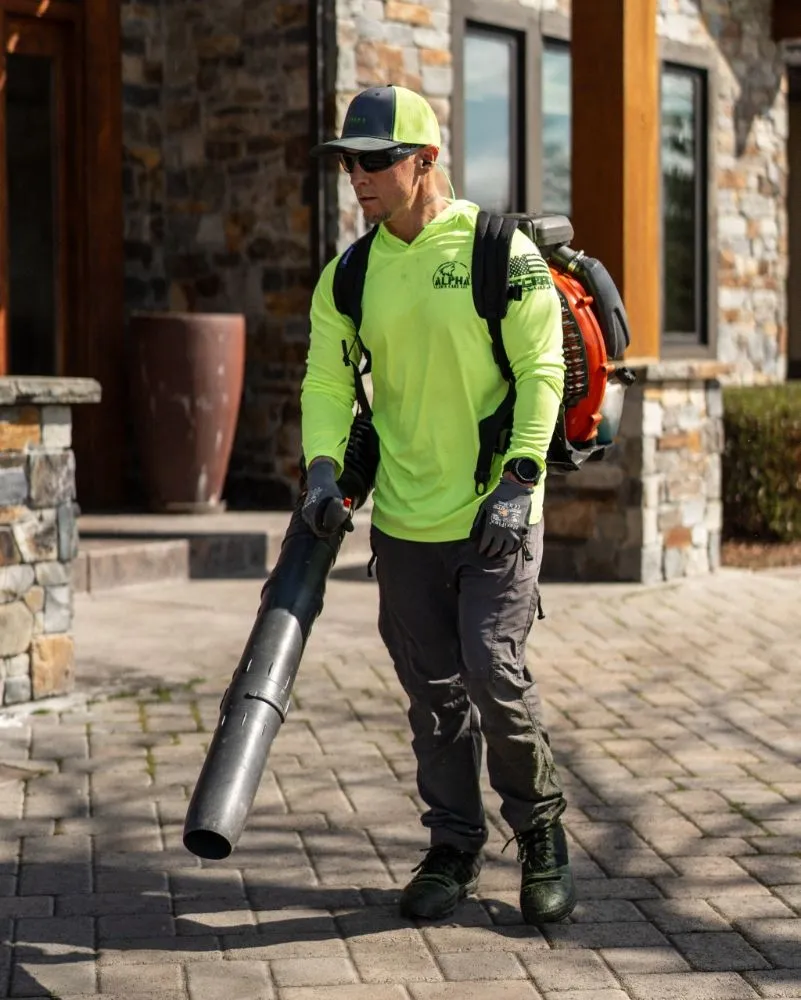 Reliable lawn care service in White City, OR by Alpha Lawn Care