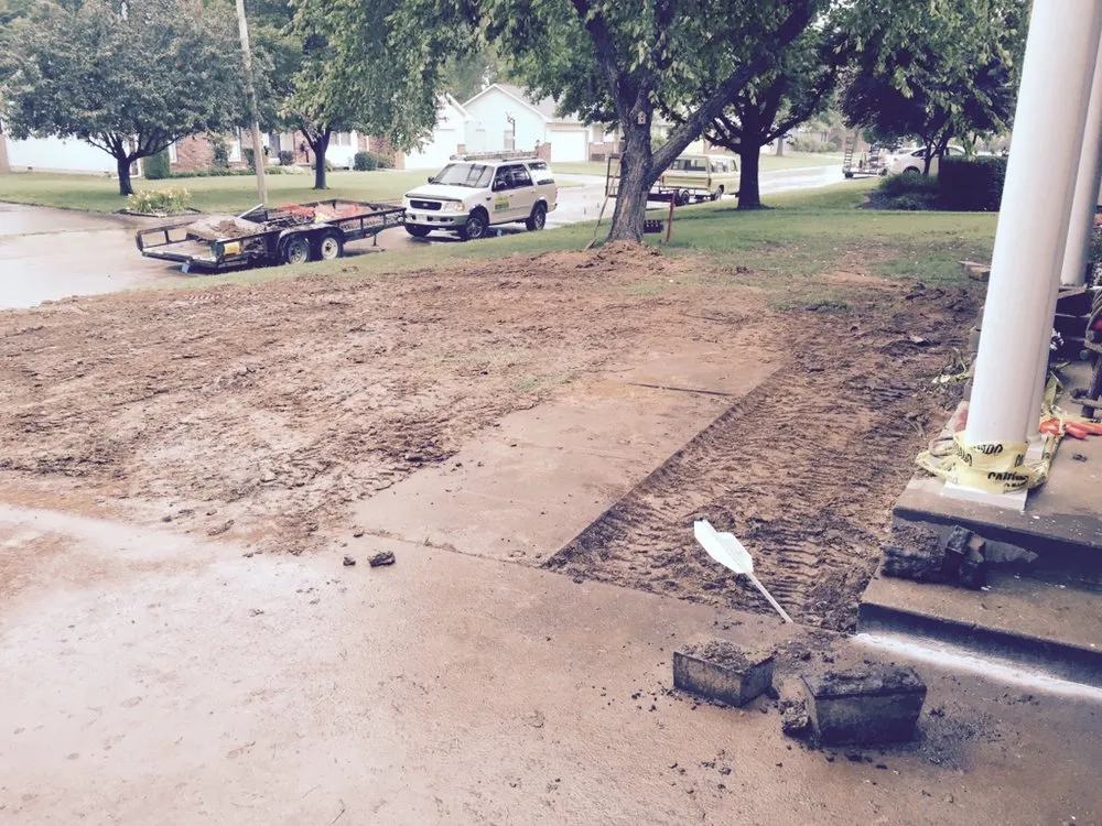 Top-rated outdoor landscaping in Pittsburg, KS by Alpha Mowing