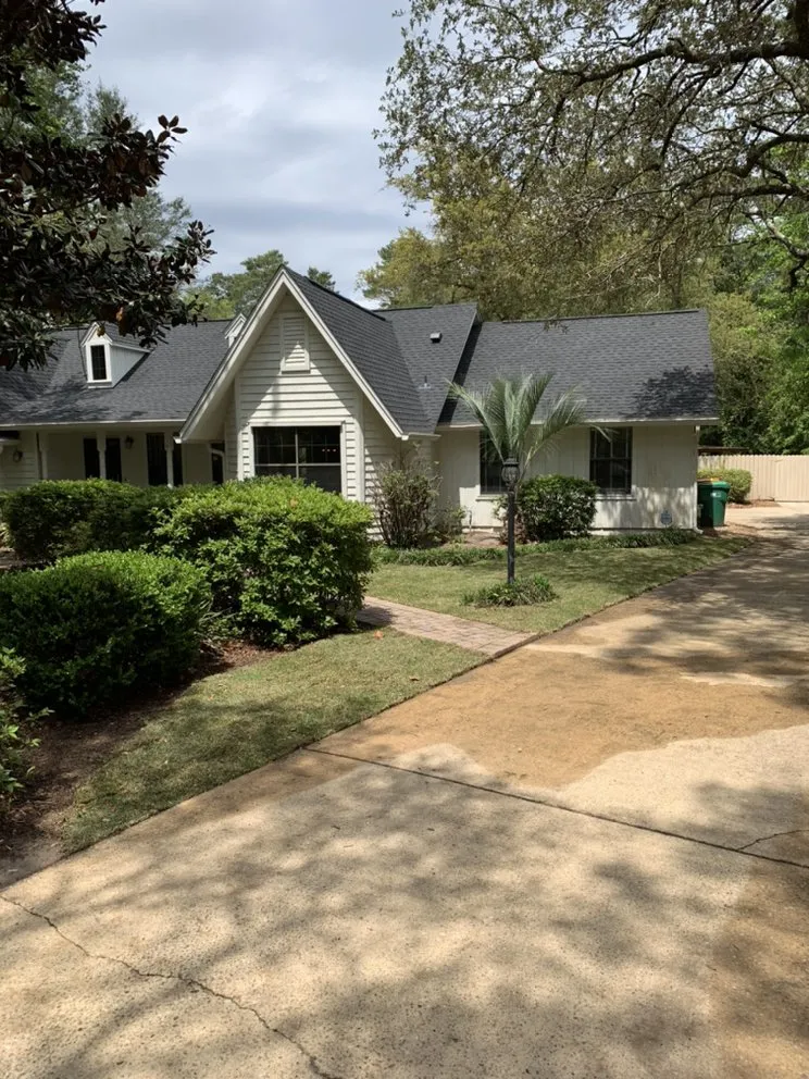 Professional yard cleanup service in Niceville, FL - Alpha Outdoor Services