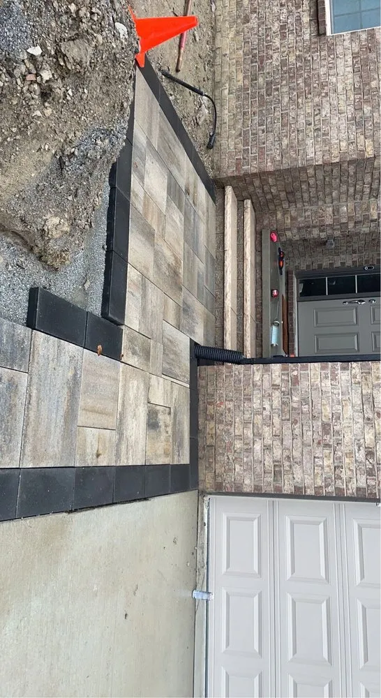 Top-rated lawn care service experts serving Shelby Township, MI - Alpha Scape