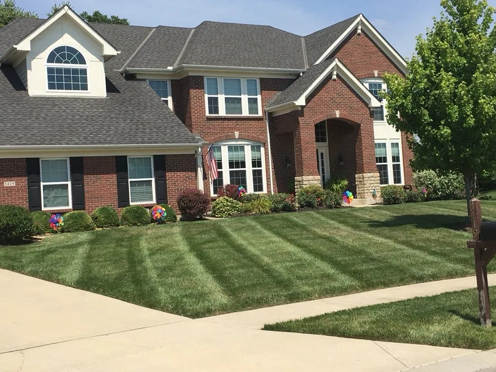 Professional lawn care service experts serving Beavercreek, OH - Alpha Turf