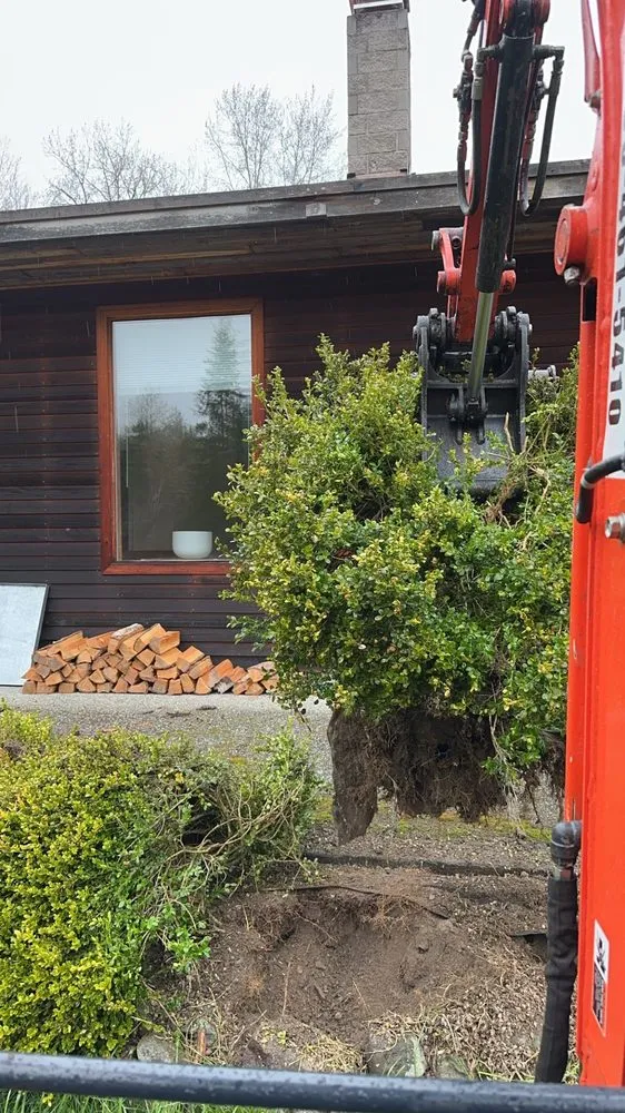 Custom residential landscaping in Sequim, WA by Alpine Earthworks