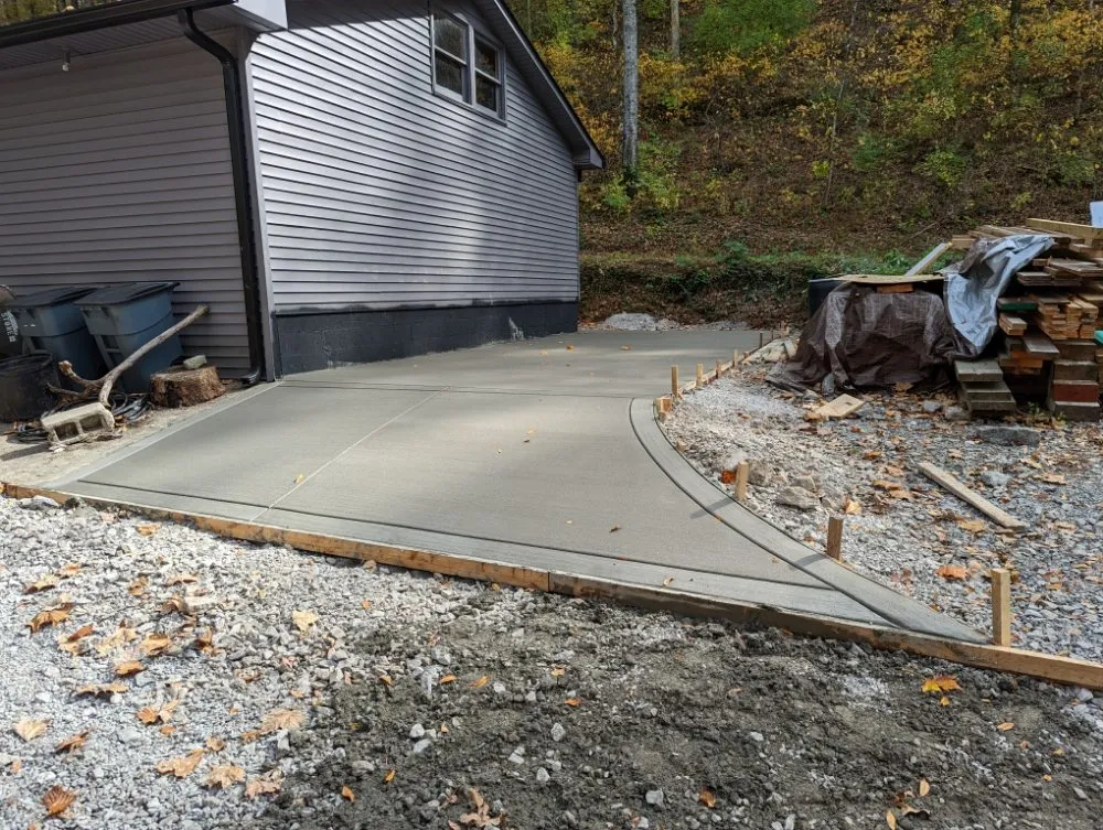 Reliable landscaping services experts serving Goodlettsville, TN - Alpine Landscaping