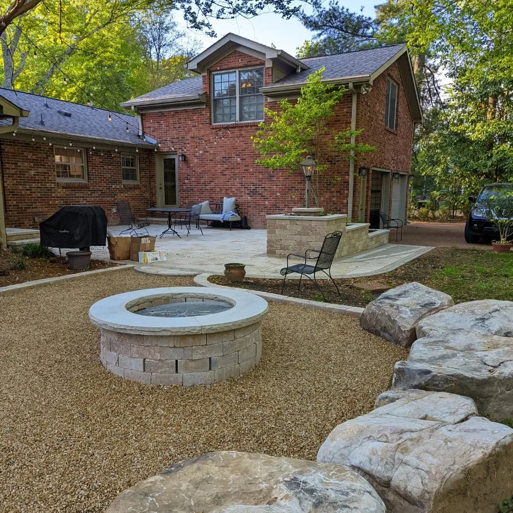 Reliable lawn mowing service experts serving Goodlettsville, TN - Alpine Landscaping