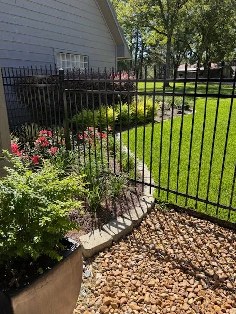 Reliable landscaping services experts serving Dry Prong, LA - Alpine Lawn & Landscape