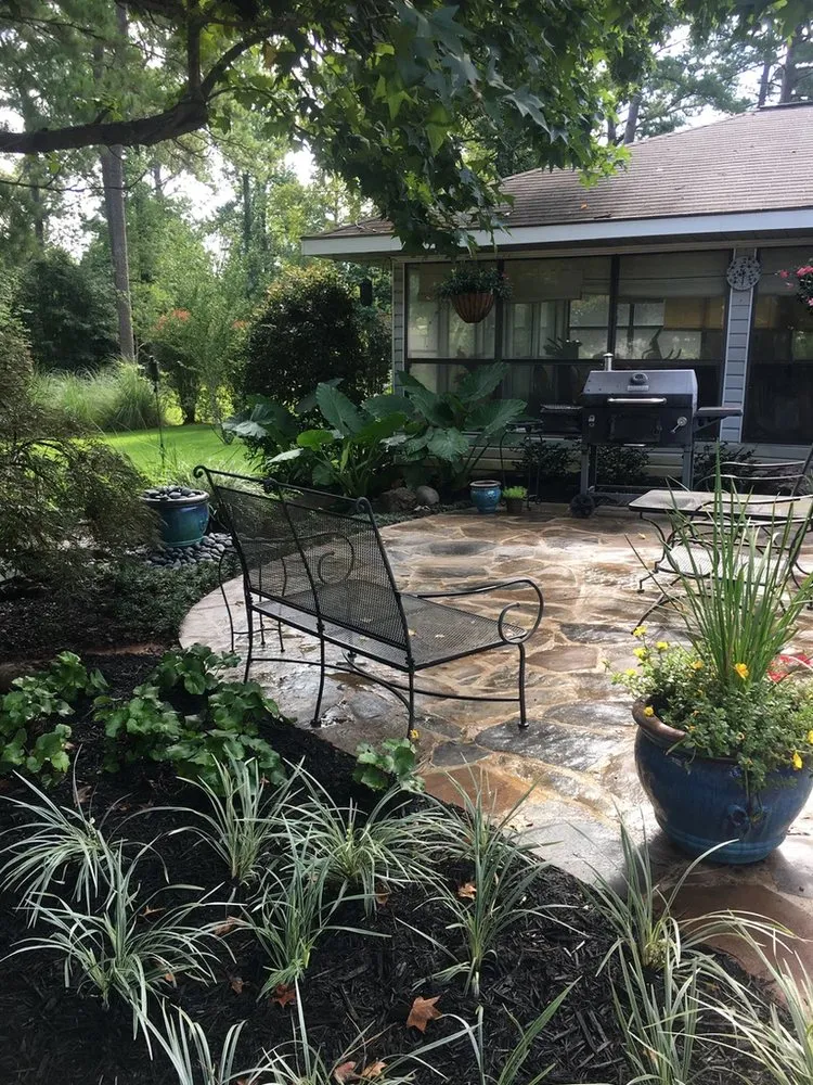 Professional residential landscaping in Dry Prong, LA - Alpine Lawn and Landscape