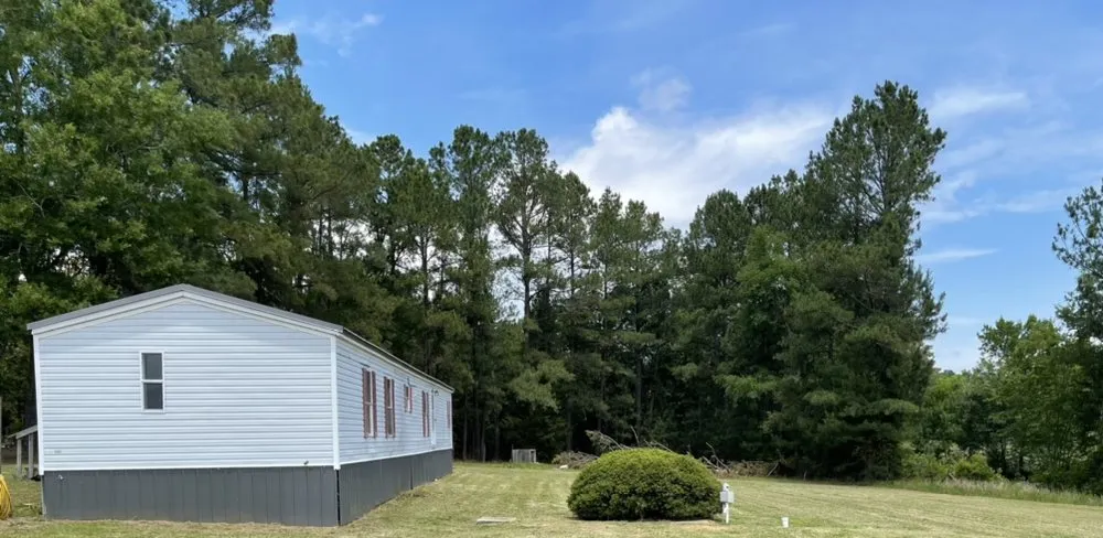 Professional yard maintenance in Aiken, SC by Alpine Lawn Services