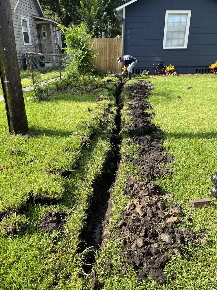 Reliable yard maintenance in Orange Park, FL - Al's French Drains