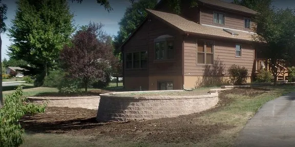 Custom yard cleanup service in Shamokin, PA - Al's Hardscaping & Excavating