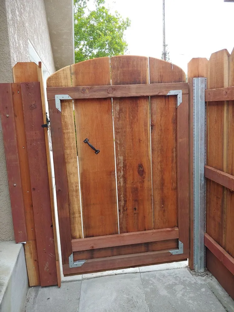 Top-rated lawn care service in Fresno, CA by Al's Landscape Construction