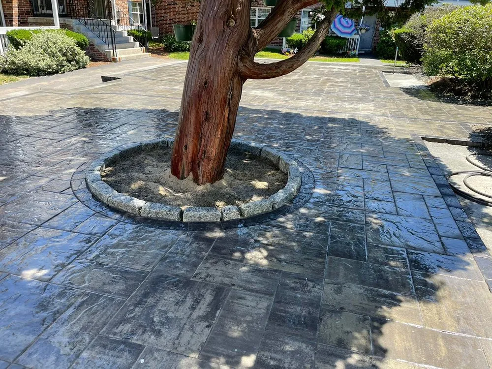 Affordable yard maintenance in Upton, MA by ALS Landscaping