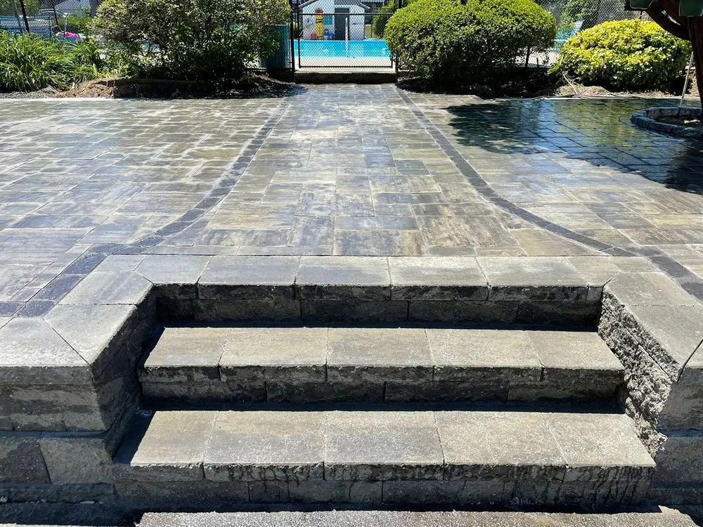 Custom lawn mowing service experts serving Upton, MA - ALS Landscaping