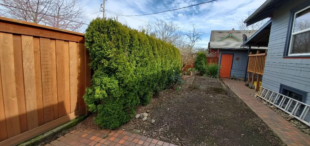 Custom landscape design for beautiful yards across Portland, OR - Al's Lawn Care Service