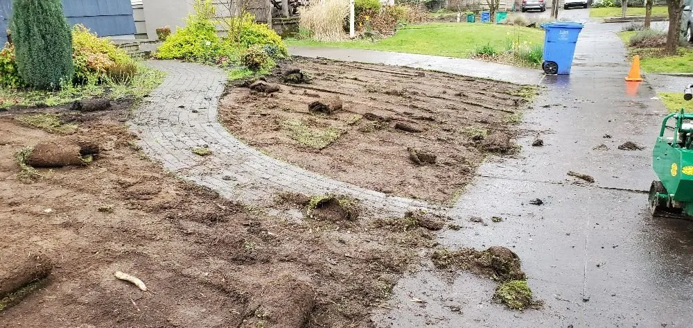 Custom lawn mowing service experts serving Portland, OR - Al's Lawn Care Service