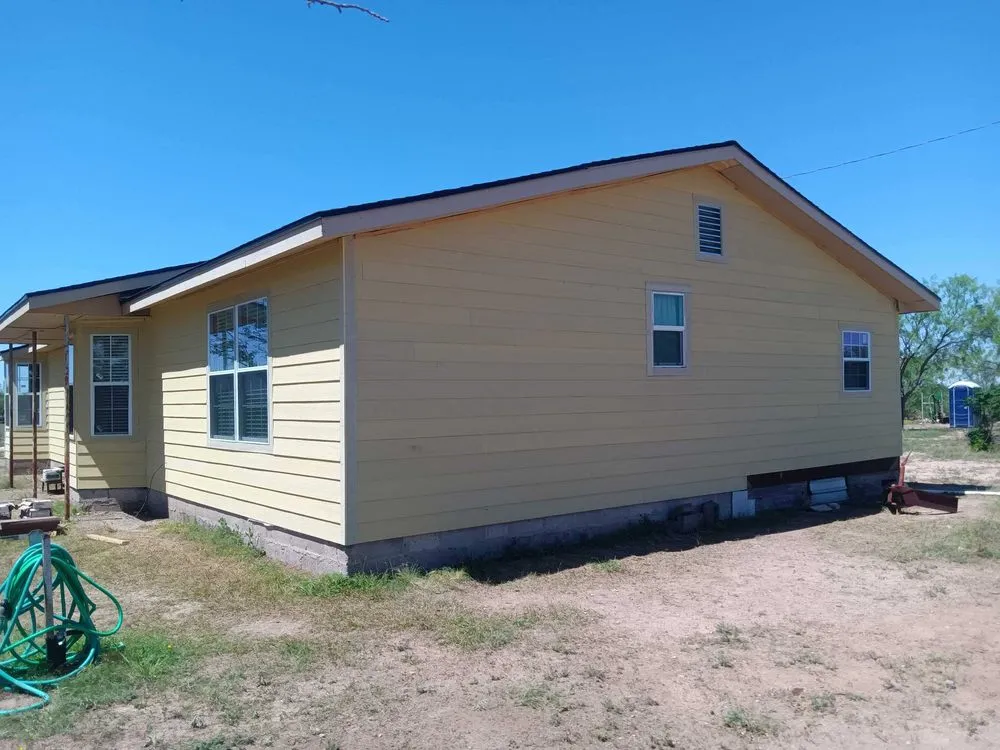 Top-rated landscape design in Corpus Christi, TX by AL’s Lawn Service & Gonzalez Construction