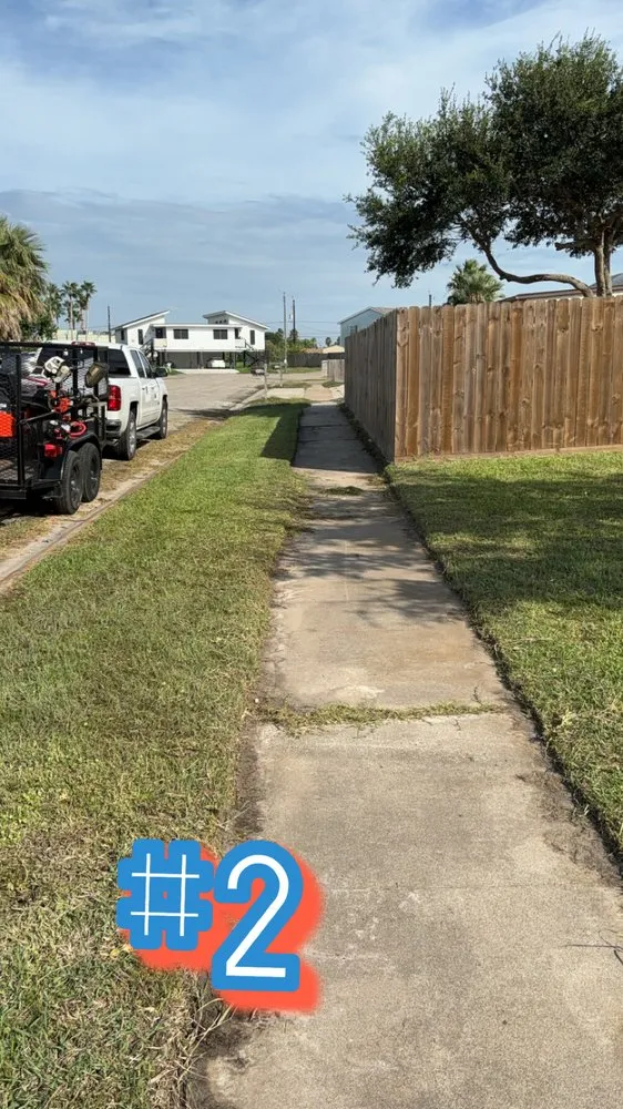 Local outdoor landscaping in Corpus Christi, TX - AL’s Lawn Service & Gonzalez Construction