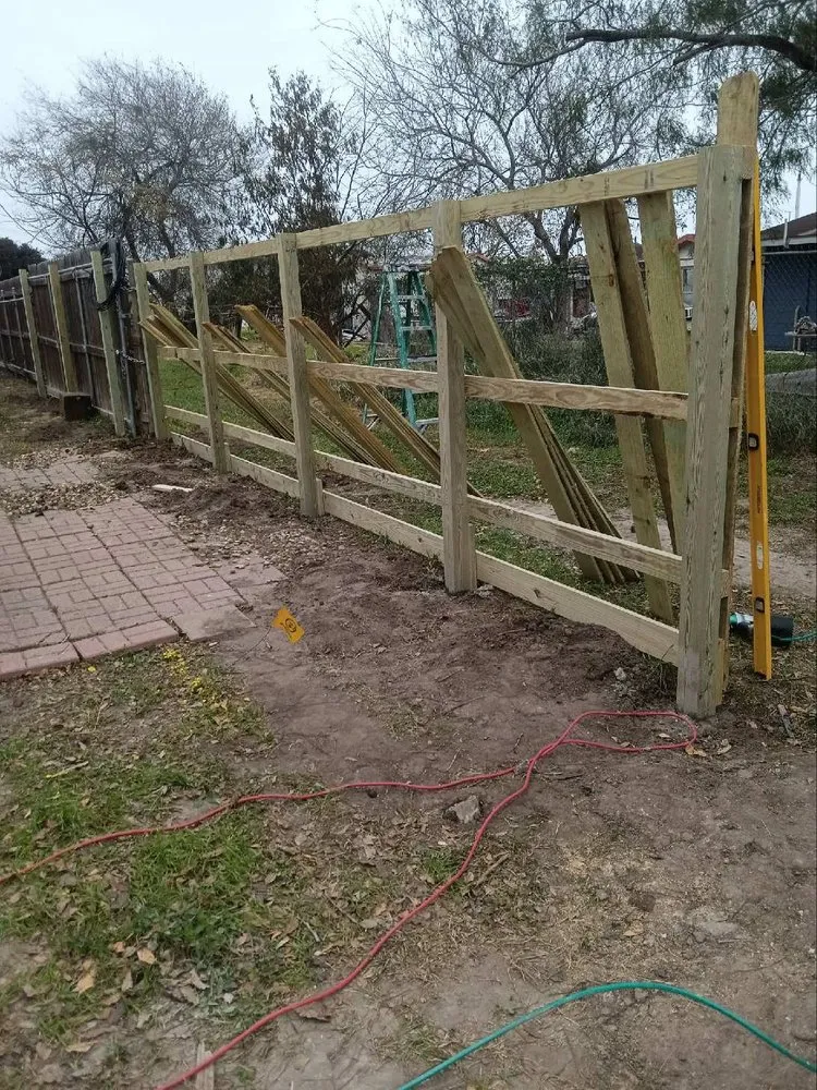 Expert landscape installation experts serving Corpus Christi, TX - AL’s Lawn Service & Gonzalez Construction