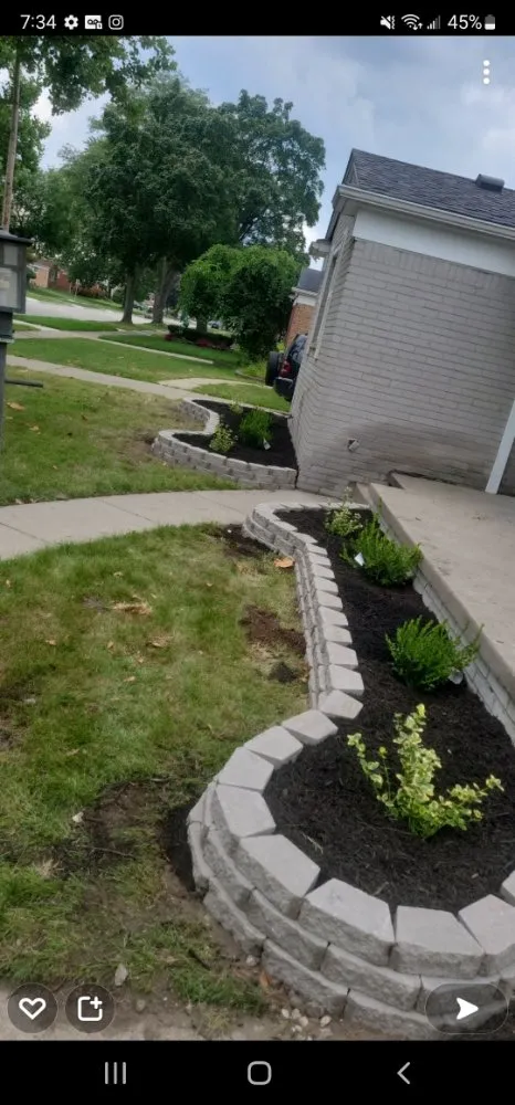 Local landscaping services experts serving Dearborn, MI - Al's Mow & Snow