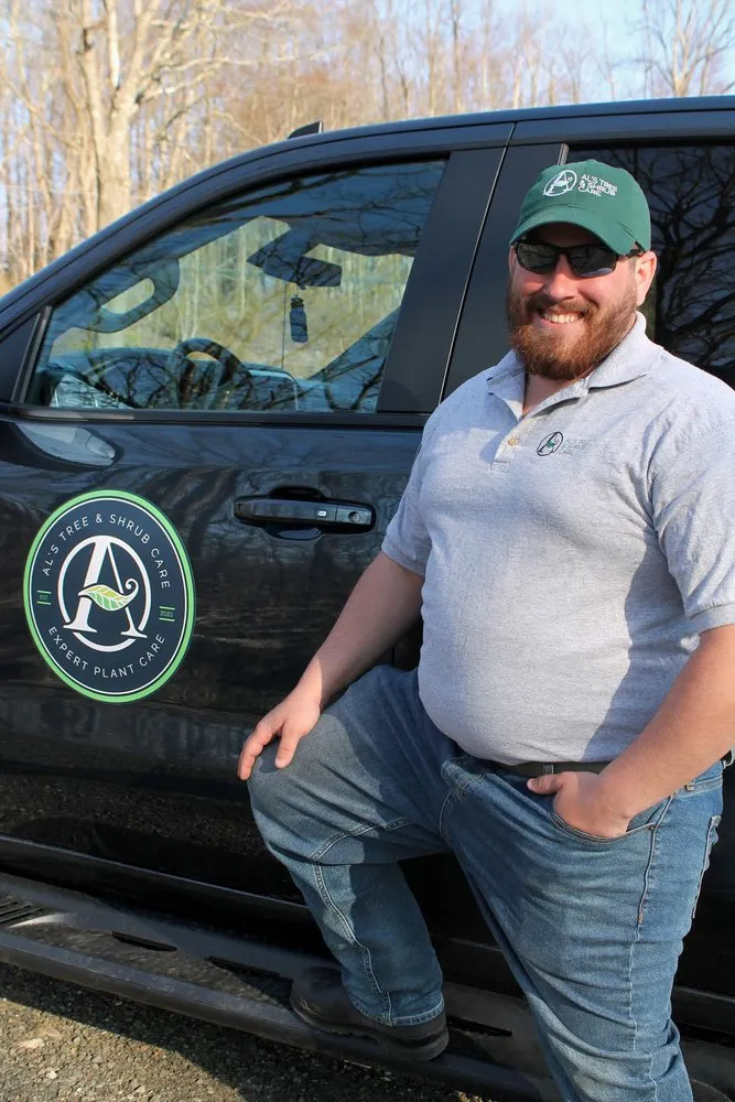 Top-rated lawn mowing service for homes in Southbury, CT by Al's Tree and Shrub Care