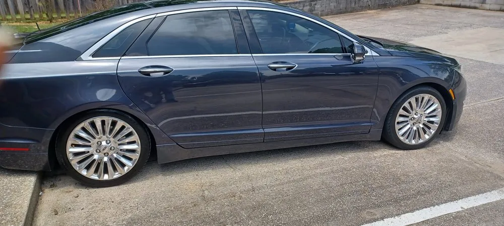 Top-rated yard cleanup service for beautiful yards in Florence, AL by Alston's Do All