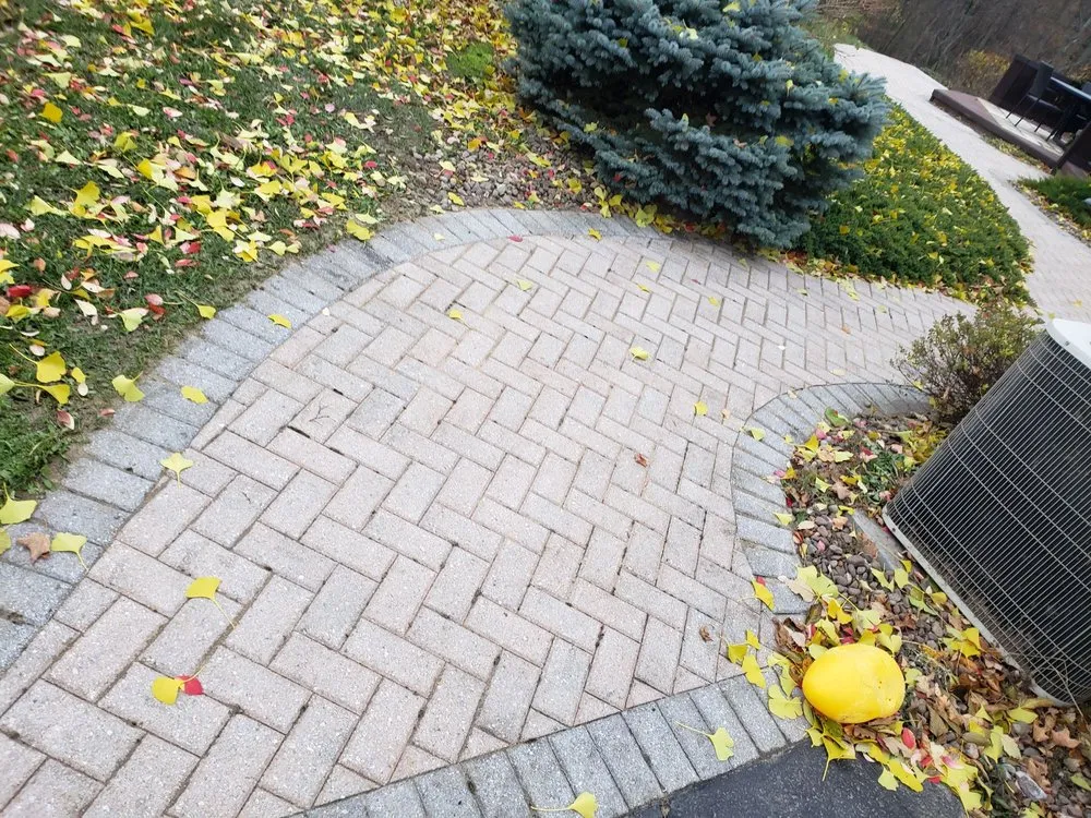 Custom yard maintenance experts serving Syracuse, NY - Altar Rock Group of NY