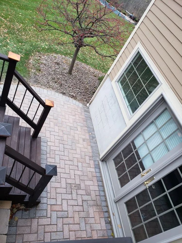 Reliable yard cleanup service in Syracuse, NY - Altar Rock Group of NY