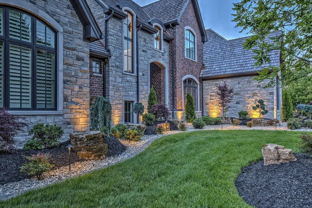 Reliable residential landscaping in Pontoon Beach, IL by Altered Grounds