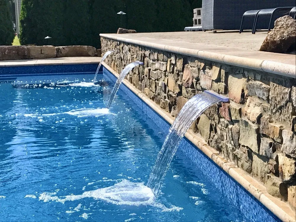 Reliable lawn mowing service experts serving Pontoon Beach, IL - Altered Grounds