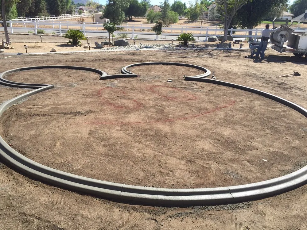 Custom outdoor landscaping experts serving Riverside, CA - Alternative Edge Custom Curb Design