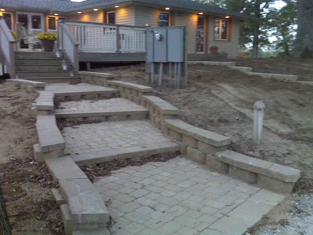 Custom residential landscaping experts serving Lafayette, IN - Alternative Edge Lawn & Landscaping