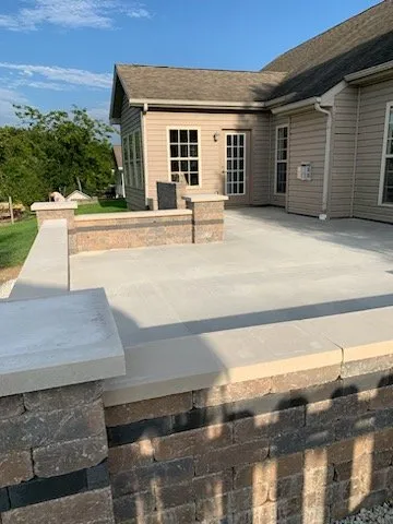 Affordable yard maintenance for beautiful yards across Lafayette, IN - Alternative Edge Lawn & Landscaping