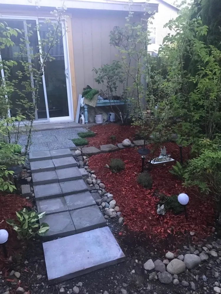 Local residential landscaping in Puyallup, WA by Alternative landscaping