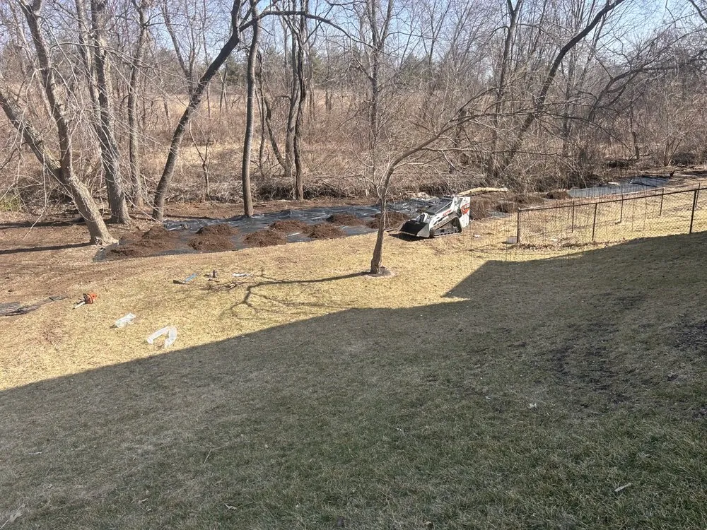 Reliable landscaping services experts serving Cedar Rapids, IA - Alternative Outdoor Services