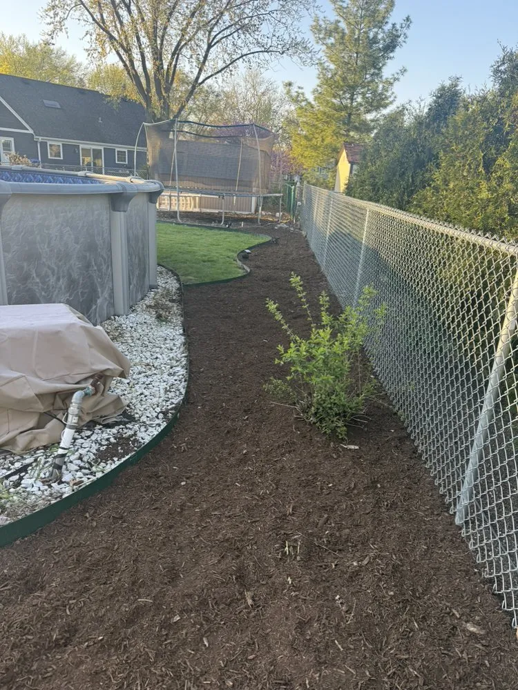 Professional yard cleanup service in Schaumburg, IL by Alther Bros Exterior Care