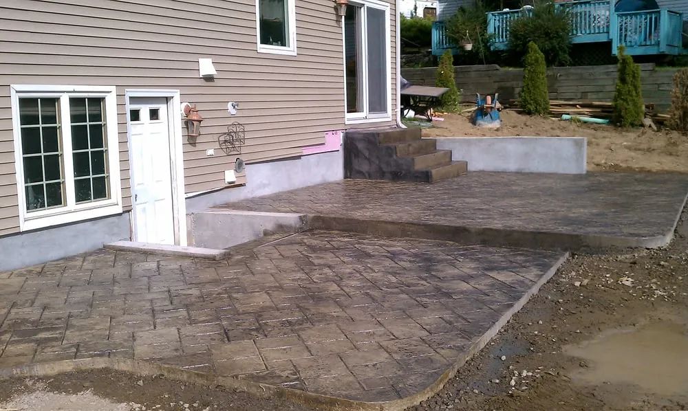 Professional lawn mowing service in Cortlandt Manor, NY - Alto Paving & Masonry