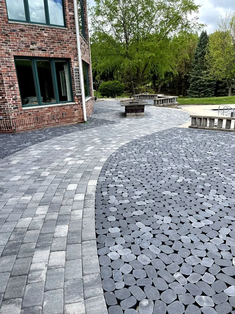 Local landscape installation experts serving Verona, WI - Alt's Operation