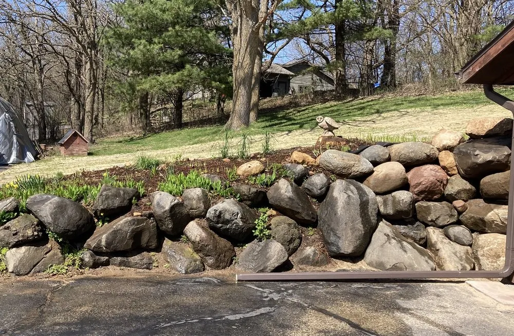 Local garden landscaping experts serving Verona, WI - Alt's Operation